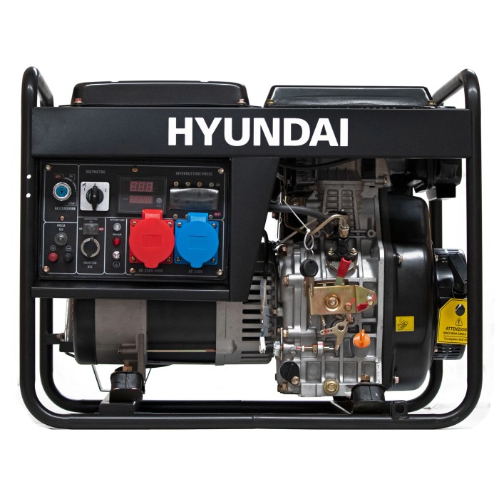 Generatore di corrente Hyundai nero con comandi e prese.