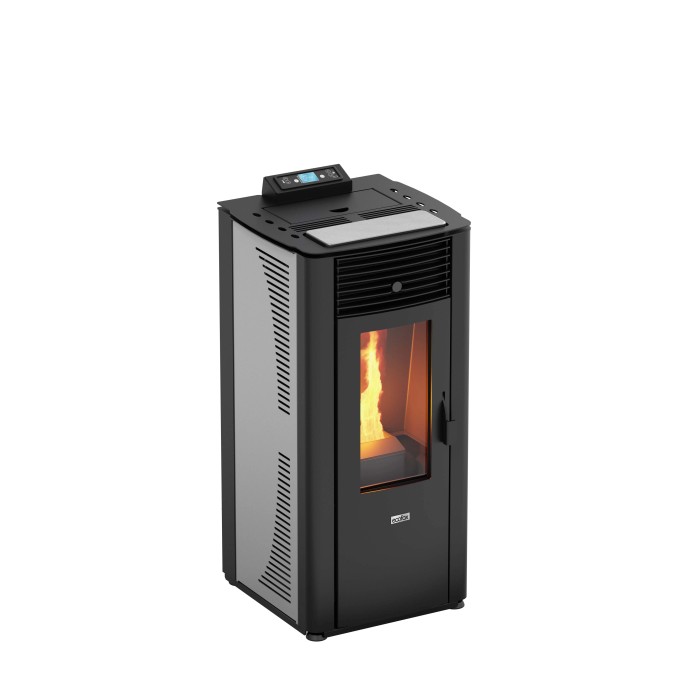 Stufa a pellet t.b.t. nera con vetro e display digitale.