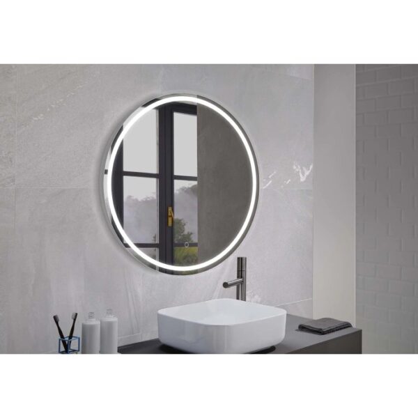 Specchio t.b.t. rotondo con illuminazione LED in bagno.