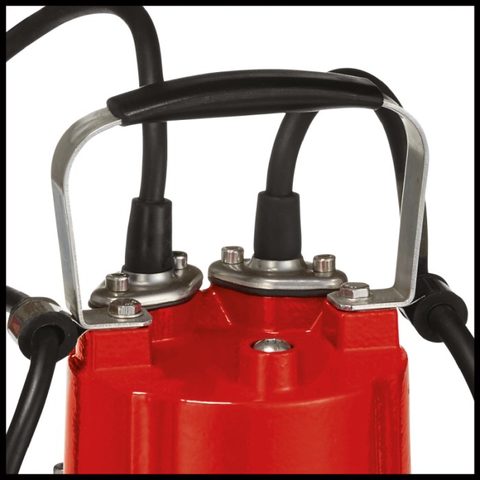 Dettaglio: Pompa per acque sporche Einhell GC-DP 1340 G rossa con maniglia e cavo.
