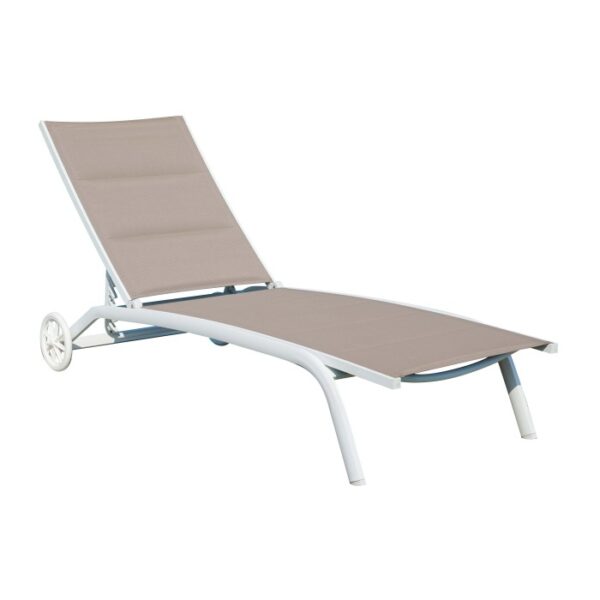 Lettino prendisole t.b.t. con ruote, struttura bianca, rivestimento beige.