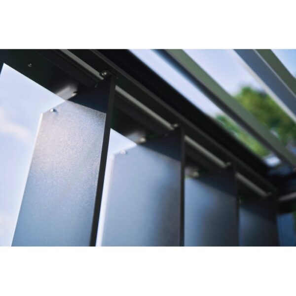 Pannello laterale a lamelle Biohort per pergola, grigio scuro metallizzato, protezione da vento e intemperie.