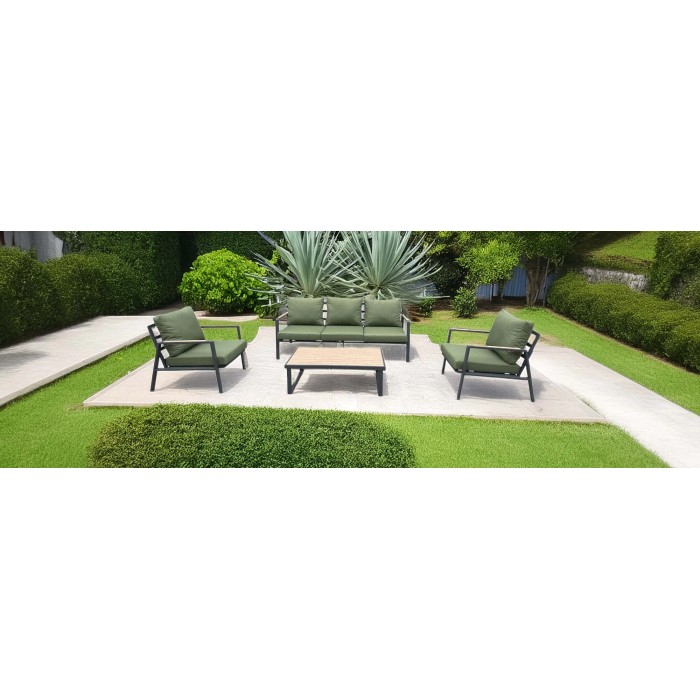 Set di mobili da giardino t.b.t. con divano, poltrone e tavolo in giardino.