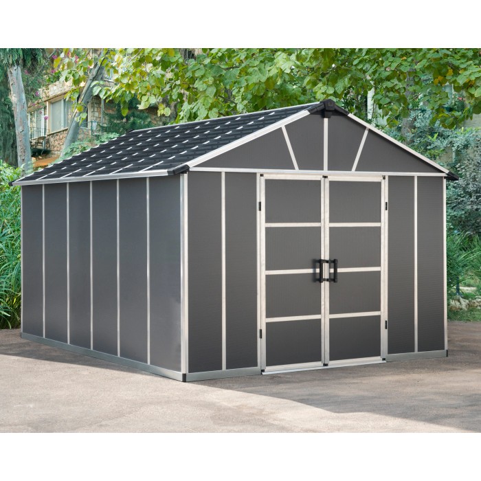 Casetta da giardino in plastica grigia Palram Canopia Yukon 3.3 x 4 con doppia porta e tetto a due falde.