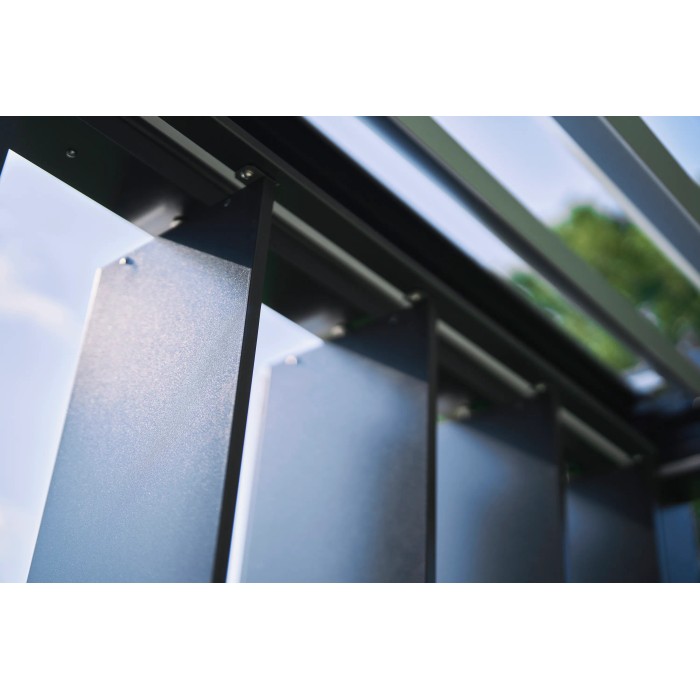 Pannello laterale a lamelle Biohort per pergola, grigio scuro metallizzato, protezione da vento e intemperie.
