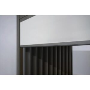 Tenda a rullo parasole elettrica Biohort, 4 m, grigio scuro metallizzato per coperture patio.