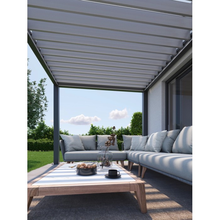 Pergola Biohort in grigio scuro/argento metallizzato con tetto a lamelle e area salotto sulla terrazza.