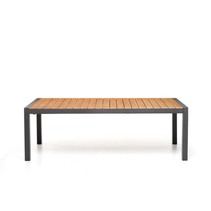 Tavolo da giardino rettangolare con listelli in legno e telaio grigio.
