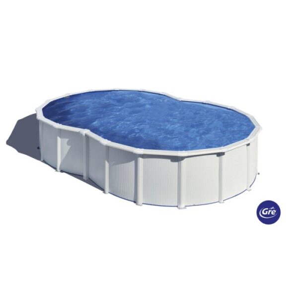 Piscina ovale Gre Varadero, 640x390x120 cm, parete in acciaio bianca, riempita con acqua blu.