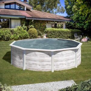 Piscina rotonda Gre Finlandia con look Nordic in Nordic White, Ø 300 cm x 120 cm, in giardino.