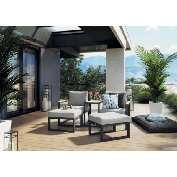 Set lounge Carleton a 5 pezzi antracite con struttura in alluminio, composto da poltrone, sgabelli e tavolino.