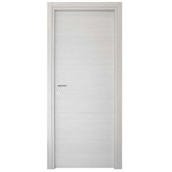 Porta interna bianca con maniglia. Porta semplice per interni.