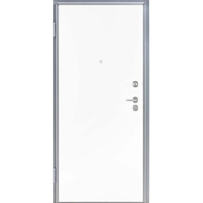 Porta blindata bianca con telaio argento. Protezione antieffrazione per la tua casa.