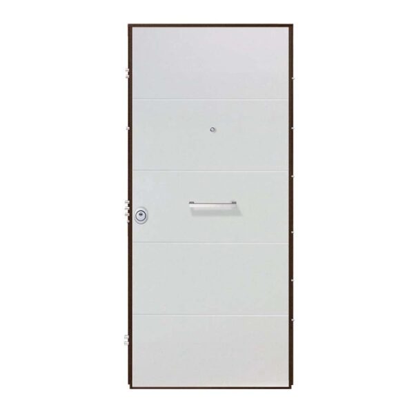 Porta blindata t.b.t. bianca con maniglia e telaio marrone.