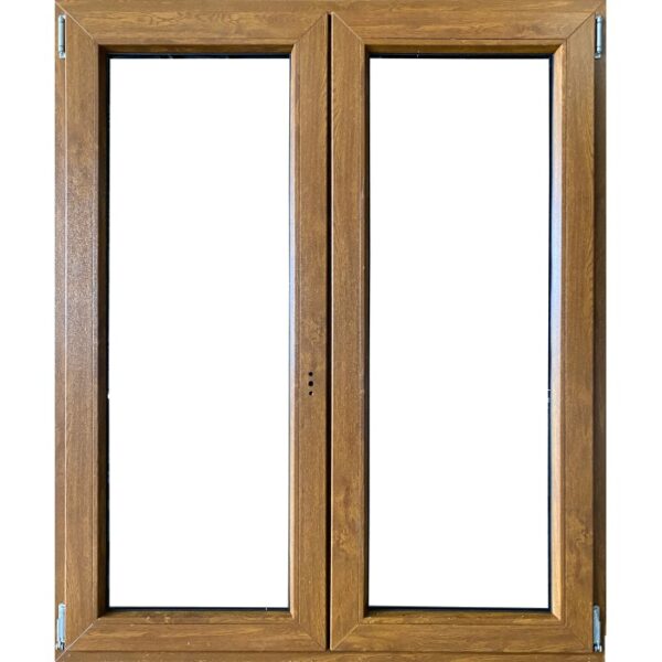 Finestra in PVC marrone con doppi vetri. Ideale per nuove costruzioni e ristrutturazioni.