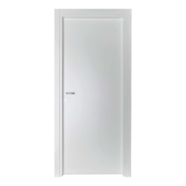 Porta interna bianca con design semplice e maniglia argentata.