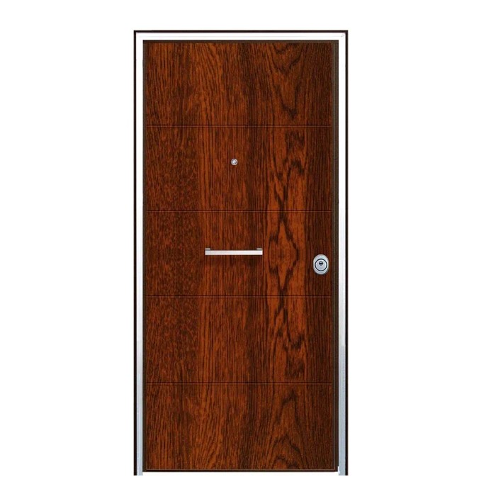 Porta blindata t.b.t. con effetto legno e telaio argentato.