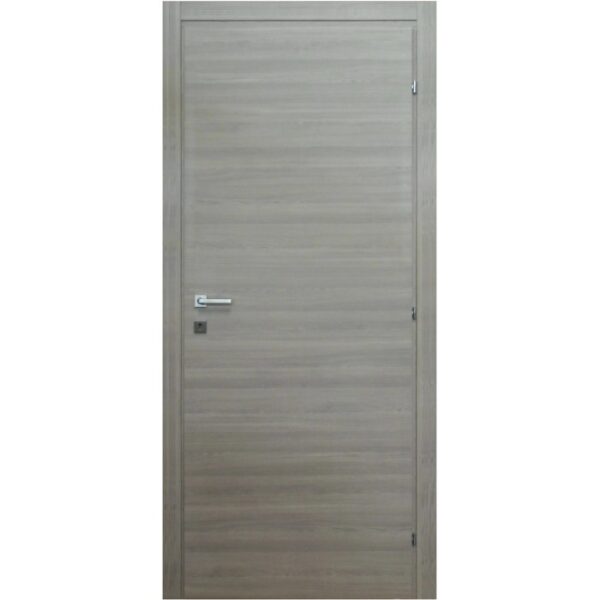 Porta interna grigia con venature orizzontali e maniglia color argento.