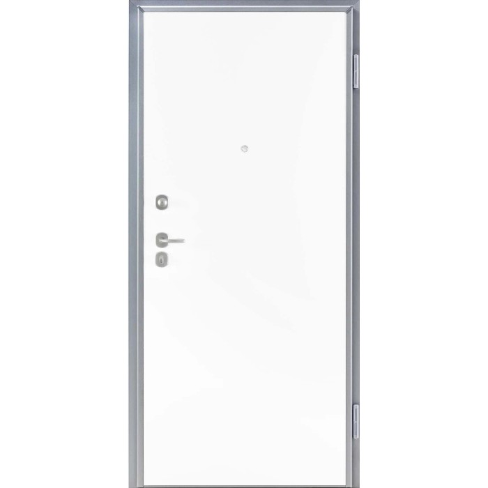 Porta blindata bianca con telaio e maniglia argentati.