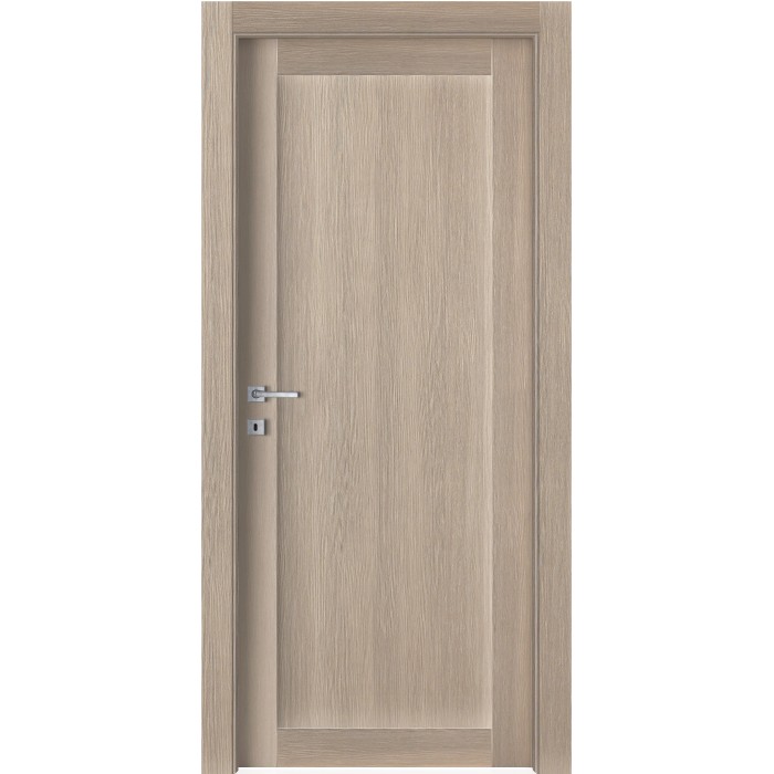Porta interna chiara con finitura effetto legno e maniglia argentata.