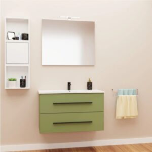 Set bagno moderno con mobile lavabo verde, specchio e mensola. Arredo bagno.