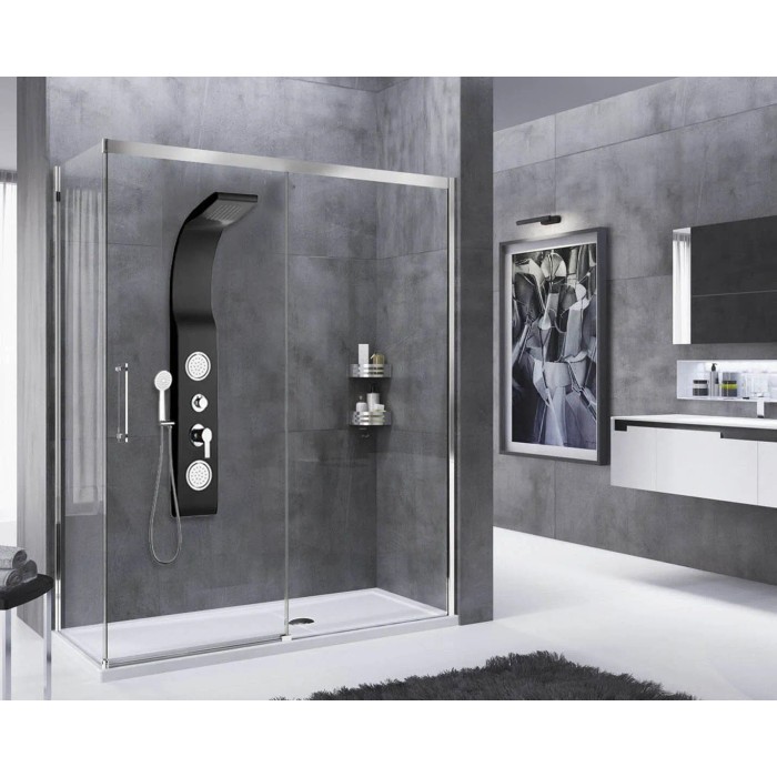 Cabina doccia moderna con colonna doccia nera t.b.t. e soffione a pioggia in bagno.