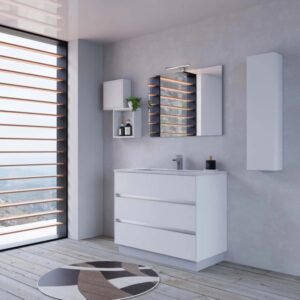 Set bagno moderno con mobile lavabo bianco, specchiera e mensole.
