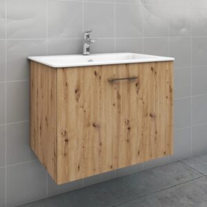 Mobile bagno sospeso effetto legno con lavabo bianco e rubinetto.