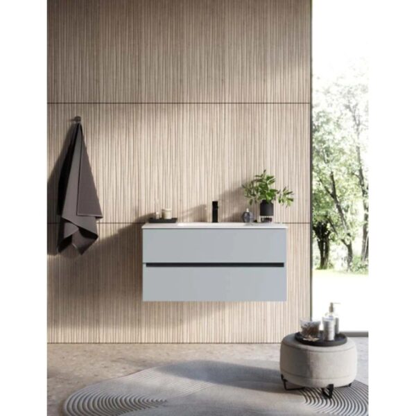 Mobile bagno t.b.t. grigio con due cassetti in un bagno moderno.