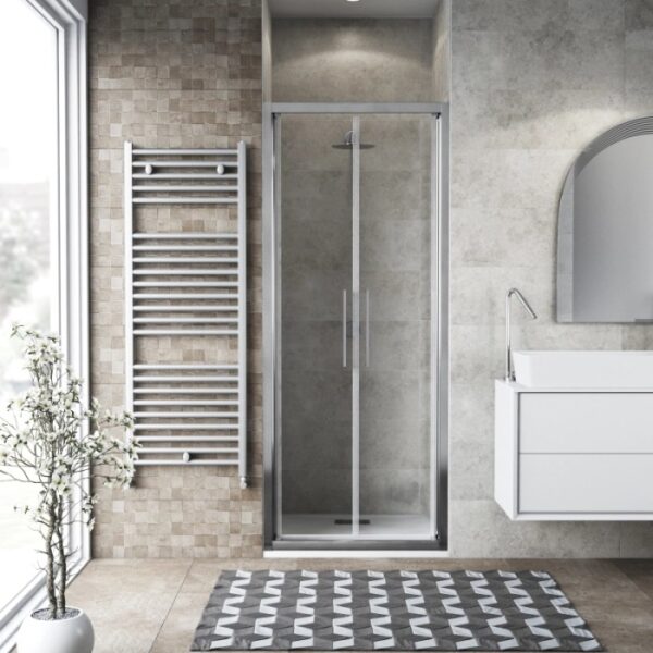 Box doccia t.b.t., ingresso ad angolo con telaio argento. Categoria: Porte doccia.