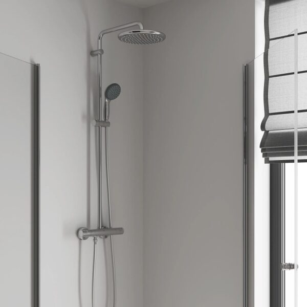 Sistema doccia Grohe QuickFix Vitalio Start 250 con termostato per montaggio a parete.