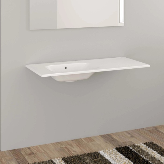 Mobile lavabo bianco t.b.t. della categoria Lavandini con specchio su parete grigia.