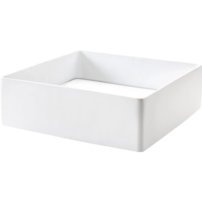 Lavabo da appoggio rettangolare bianco.