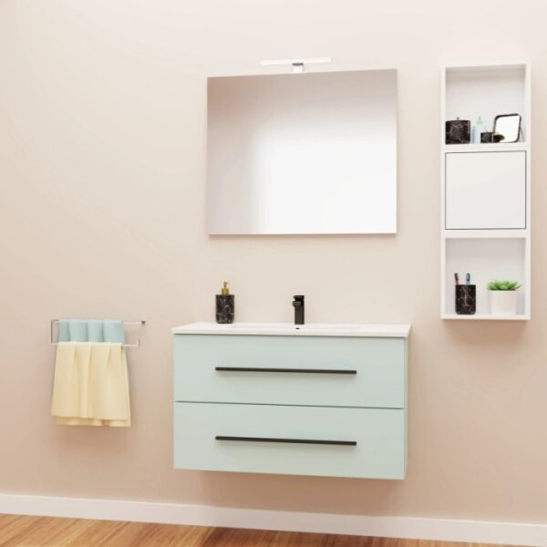 Moderno set di mobili da bagno azzurro con lavabo, specchio e mensola. Arredo bagno elegante.