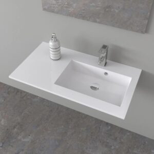 t.b.t. lavabo singolo, vista dall'alto, con rubinetto e dispenser di sapone.