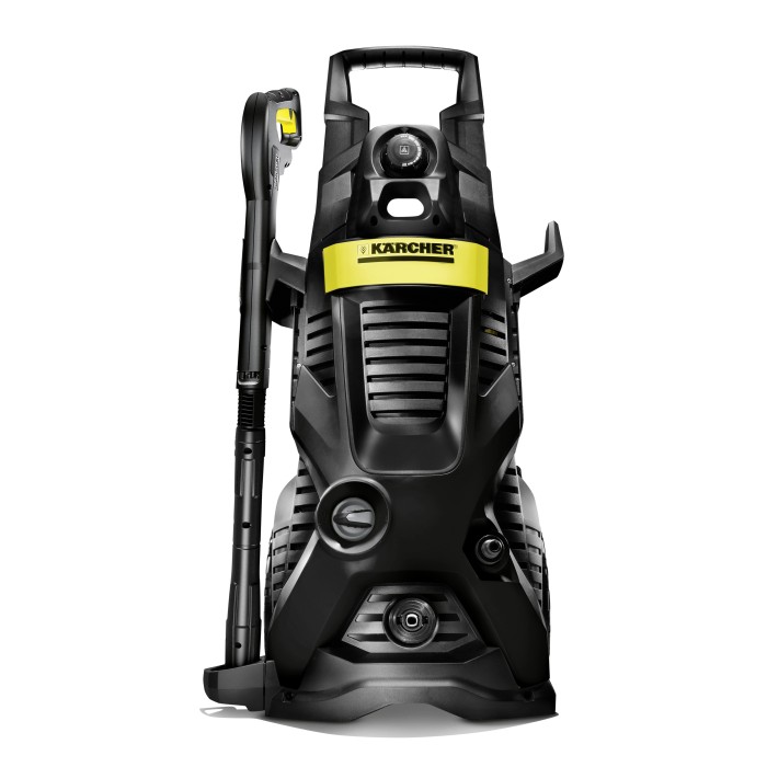 Idropulitrice Kärcher nera con logo giallo e accessori.